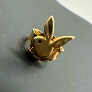 14kt playboy bunny petite stud earring